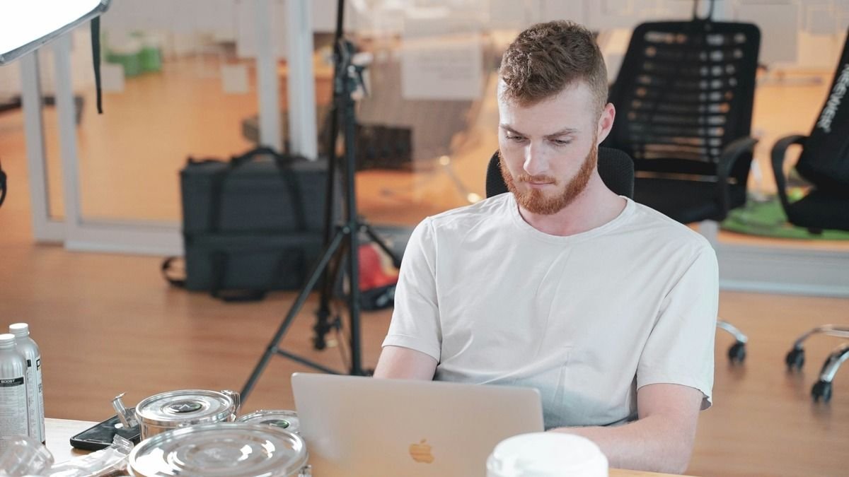 Person Finding Top Talent
