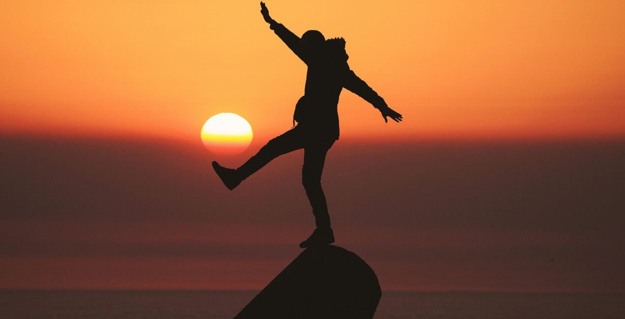 What is full-desk recruiting?